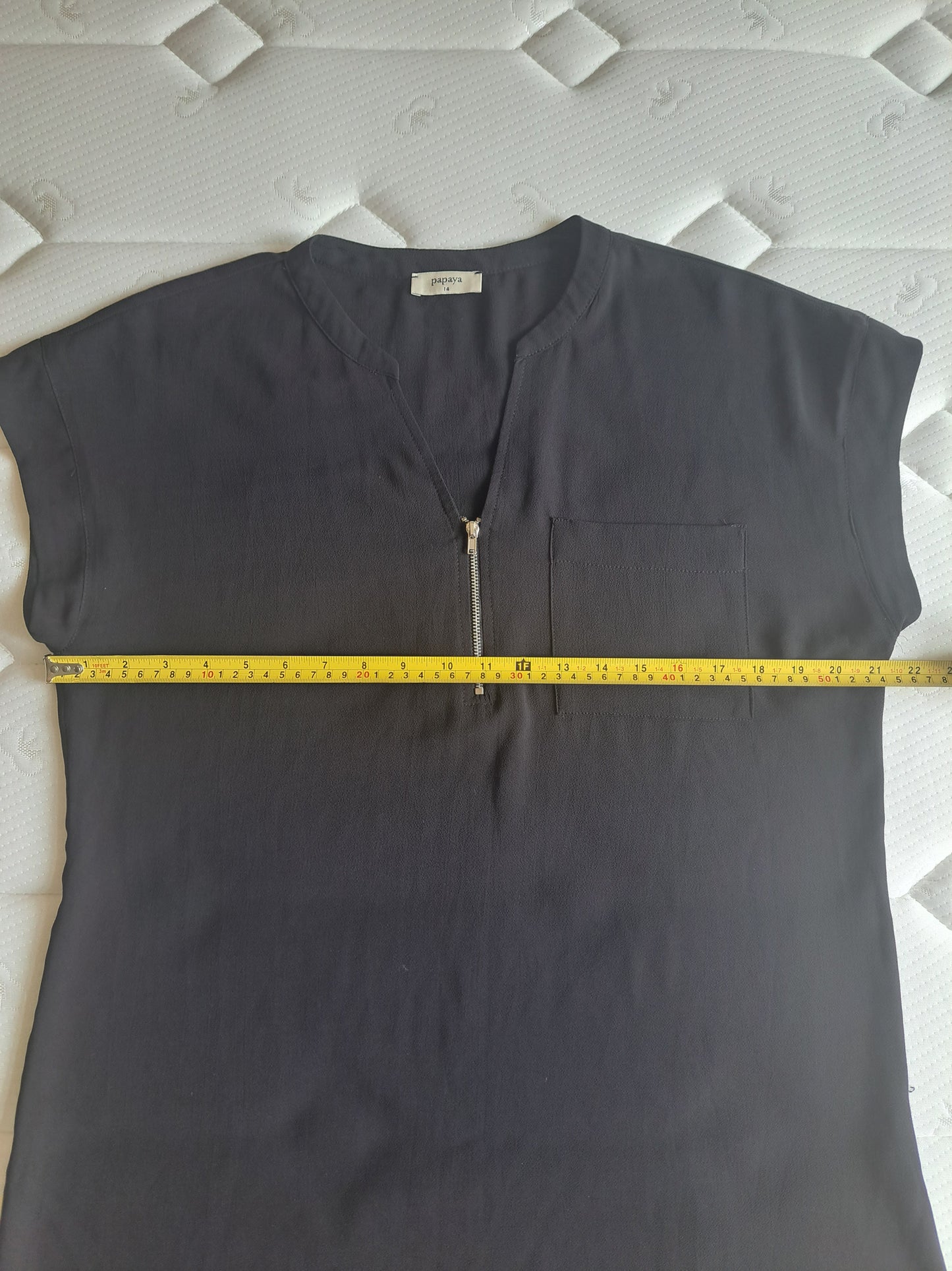 Papaya Black Zip Neck Tunic Top Size 14 Minimalist Short Sleeve Blouse