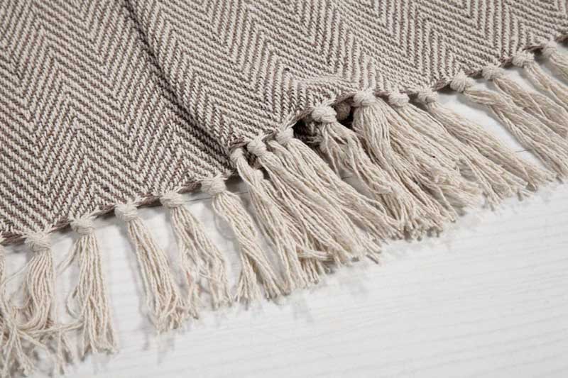 Beige Herringbone Wool Throw Blanket – Large Soft Fringed Sofa & Bed Throw 230x255cm