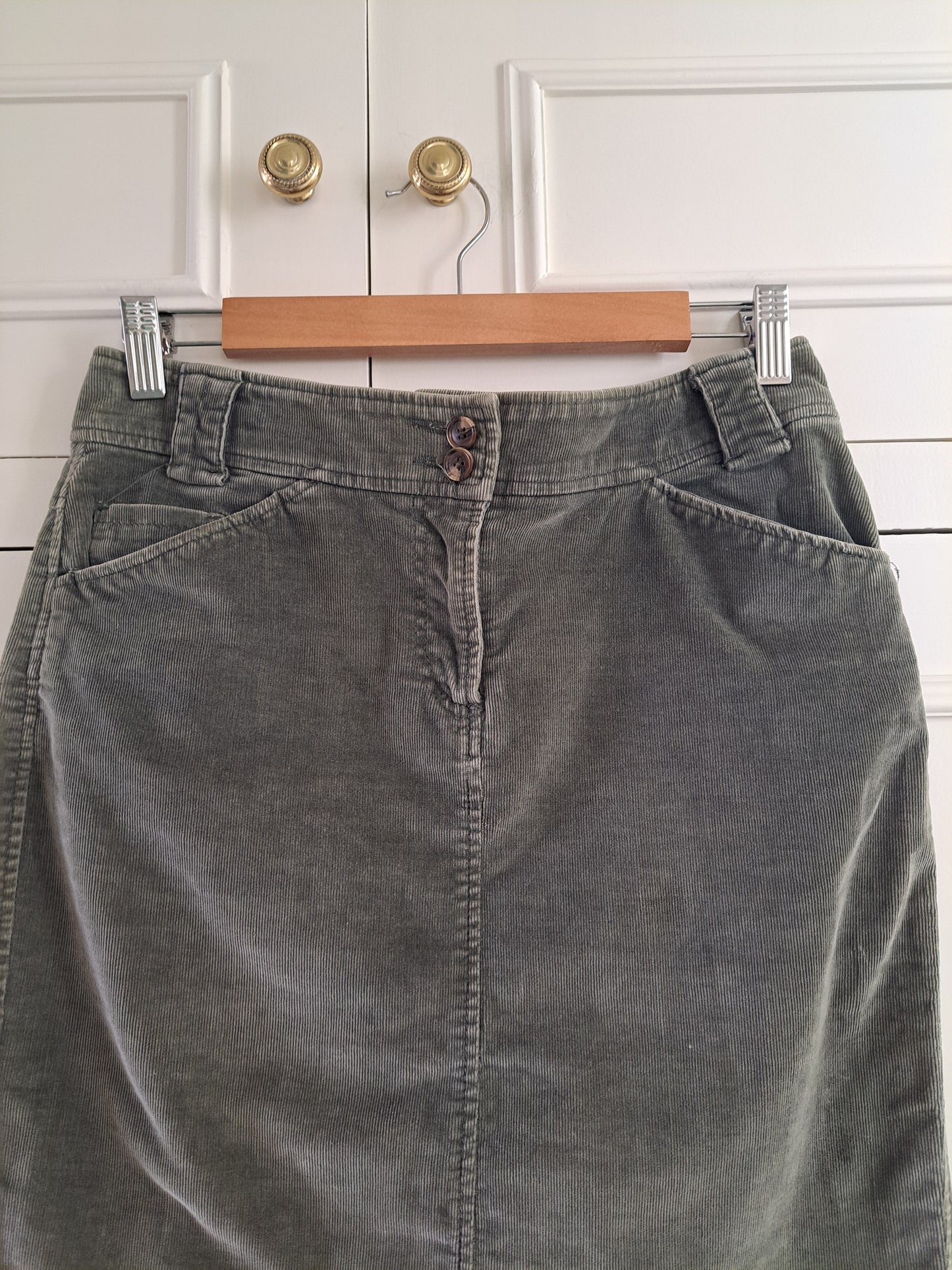 Jaeger Olive Green Corduroy Skirt Size 12 Knee Length Cotton Blend