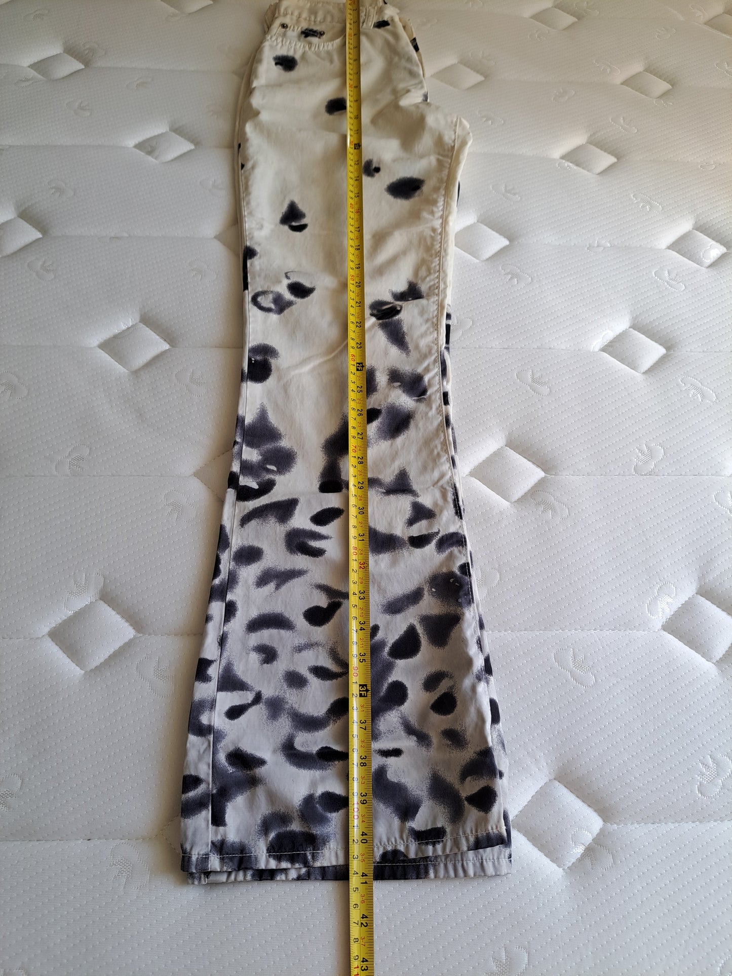 Y2K Cream White Spray Print Flared Jeans Low Rise Festival Trousers