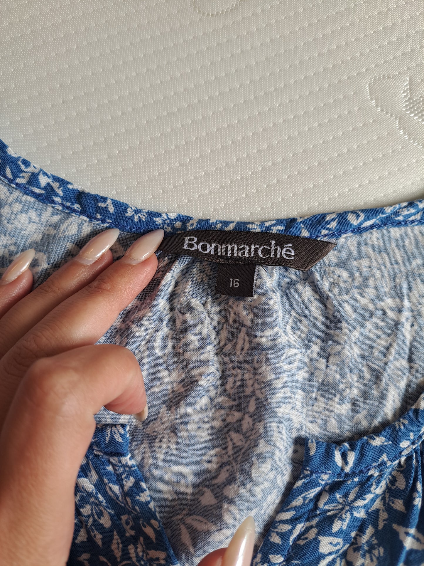 Bonmarché Blue Floral Tunic Top Size 16 100% Viscose Relaxed Fit Blouse