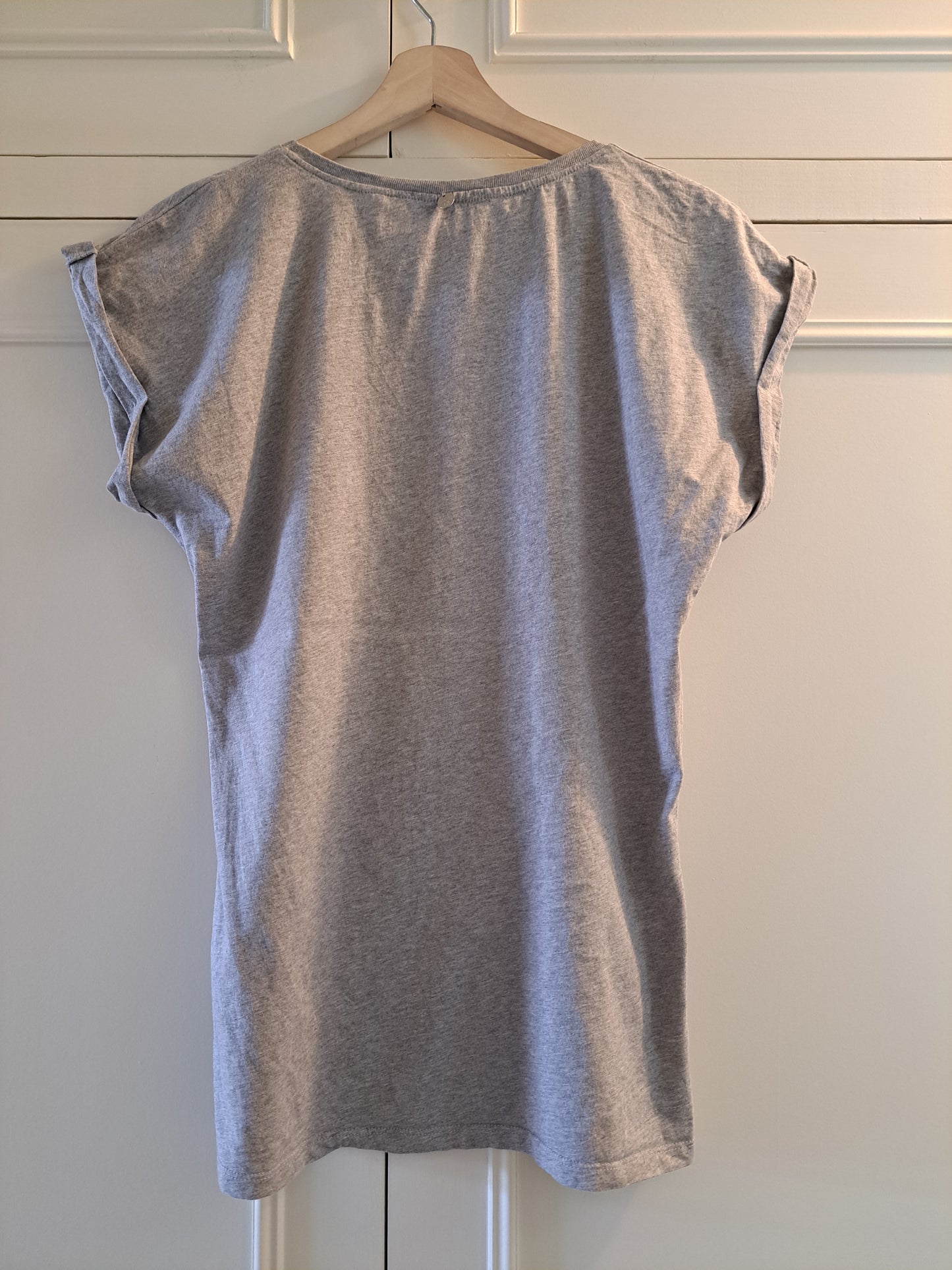 Rich & Royal Grey Graphic T-Shirt Size M Embellished Cotton Tee