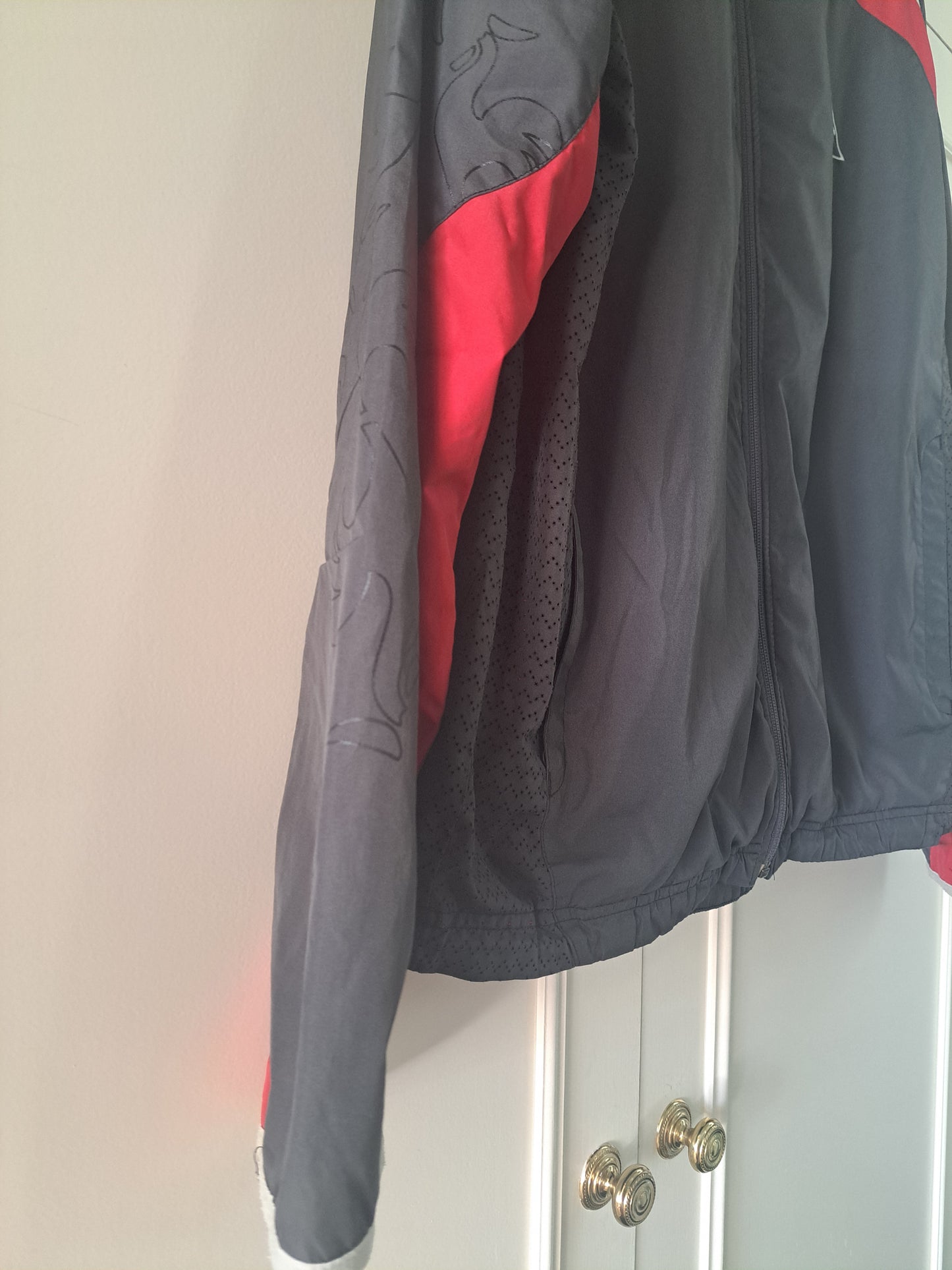 Le Coq Sportif Dark Grey/Washed Black Red Windbreaker Jacket Size L