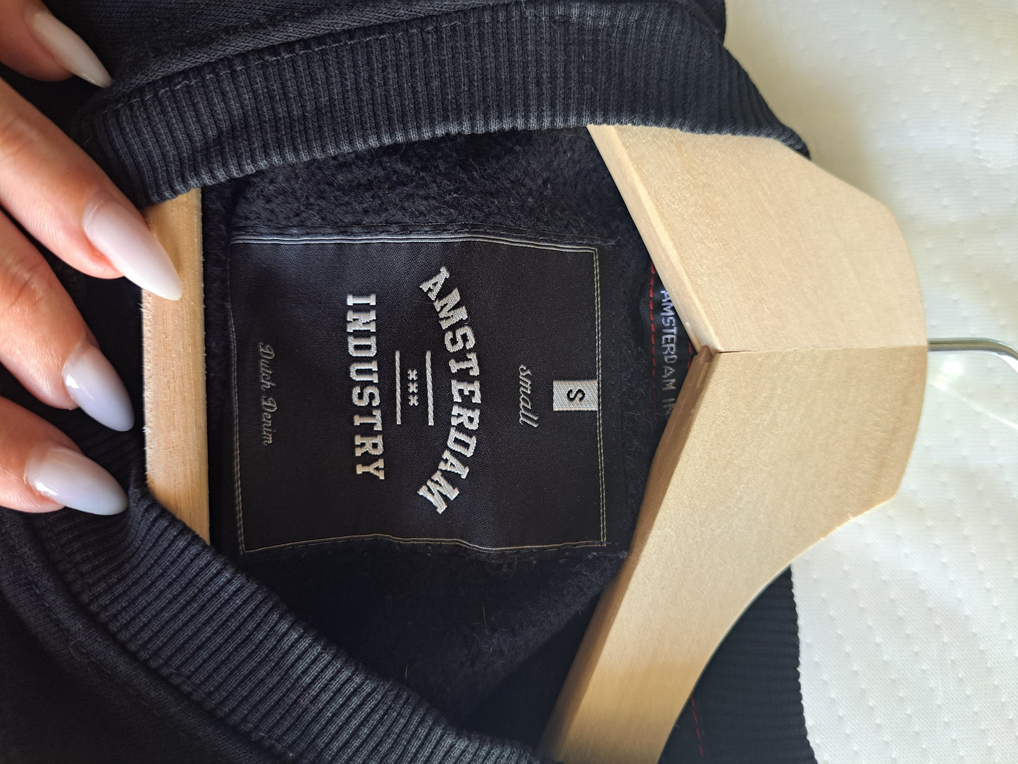 Amsterdam Industry Black Sweatshirt S Embroidered Logo Y2K Streetwear