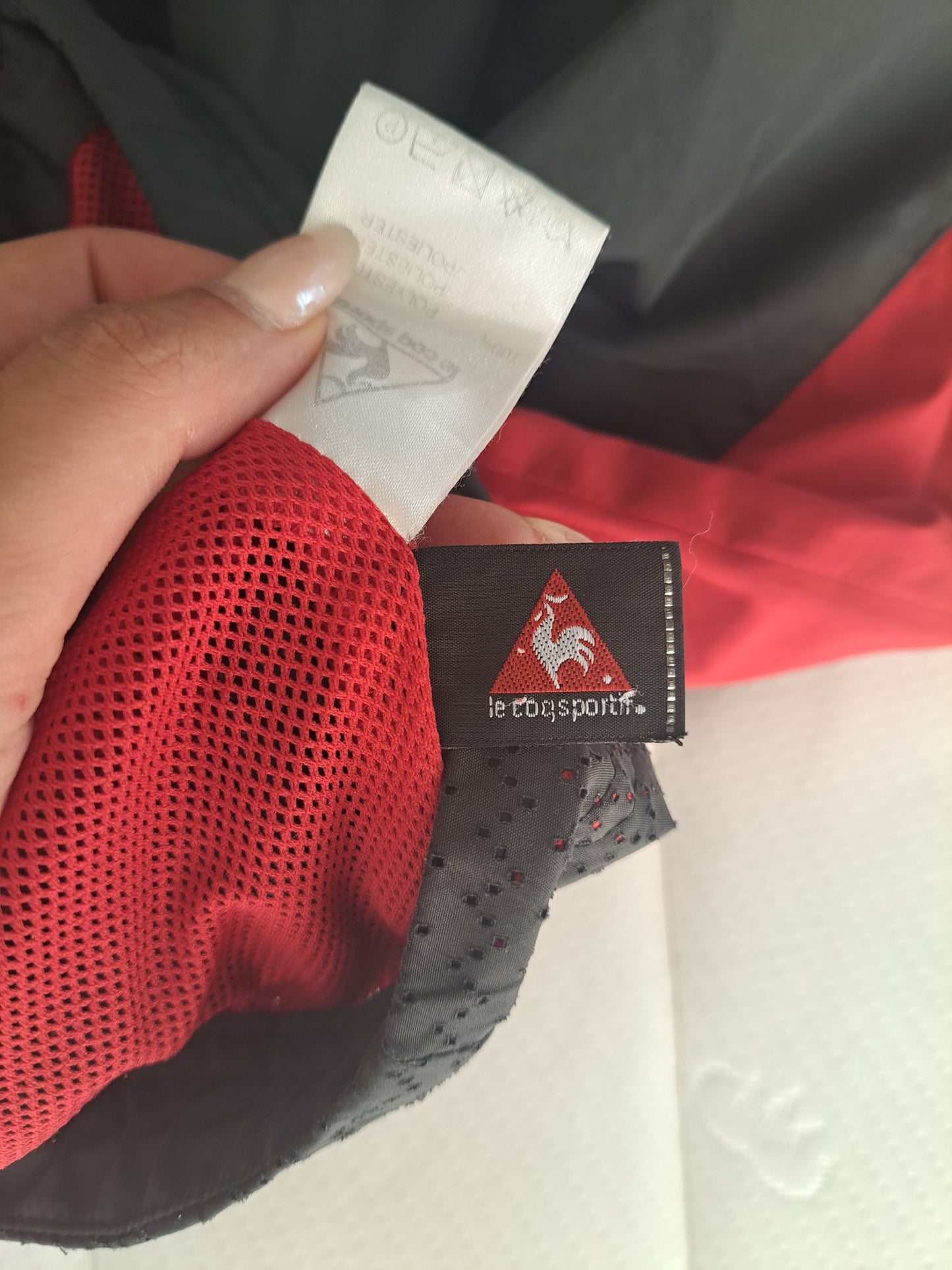 Le Coq Sportif Dark Grey/Washed Black Red Windbreaker Jacket Size L