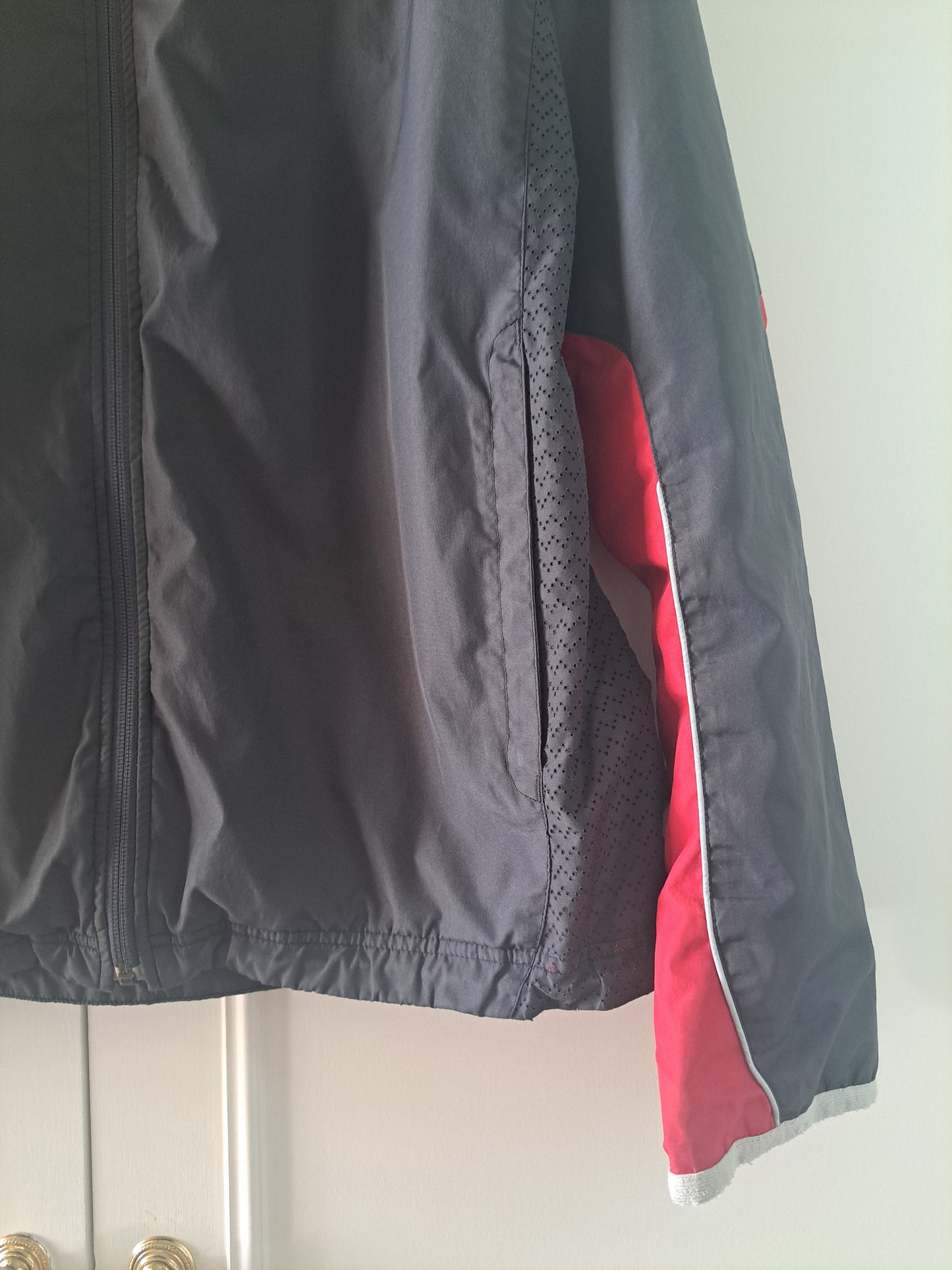 Le Coq Sportif Dark Grey/Washed Black Red Windbreaker Jacket Size L