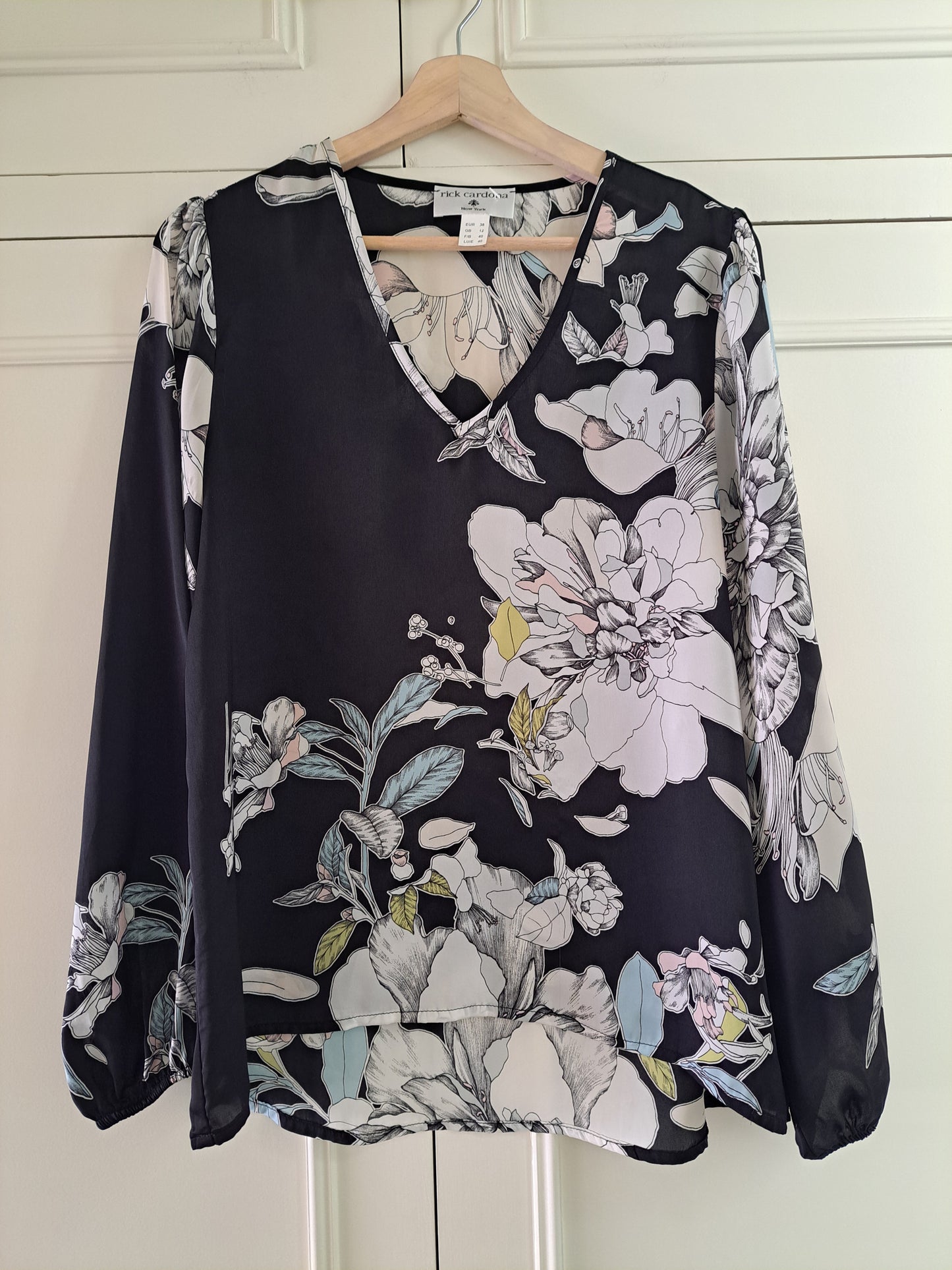 Rick Cardona Floral Blouse Size 12 Navy Long Sleeve V-Neck Statement Top