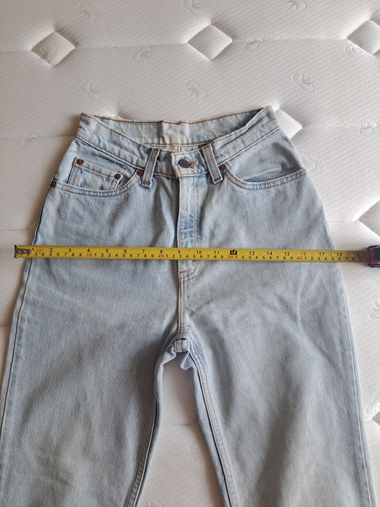 Levi's 512 High Waist Tapered Leg Jeans Light Wash Blue Denim W28 L30