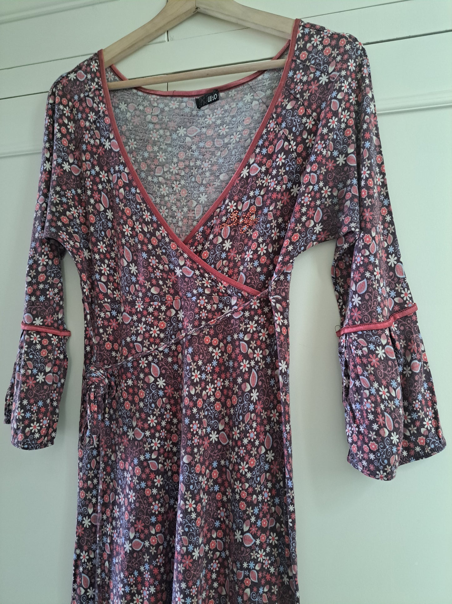 O!M by Oltre Floral Wrap Dress Size 40 Pink Long Sleeve Midi Dress