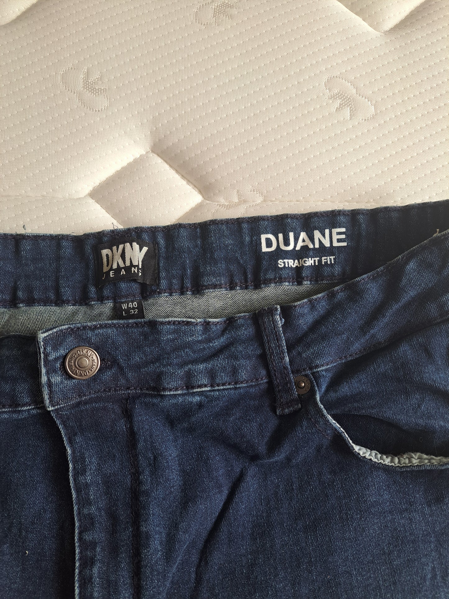 DKNY Duane Straight Fit Jeans Dark Blue Denim Stretch Jeans W40 L32