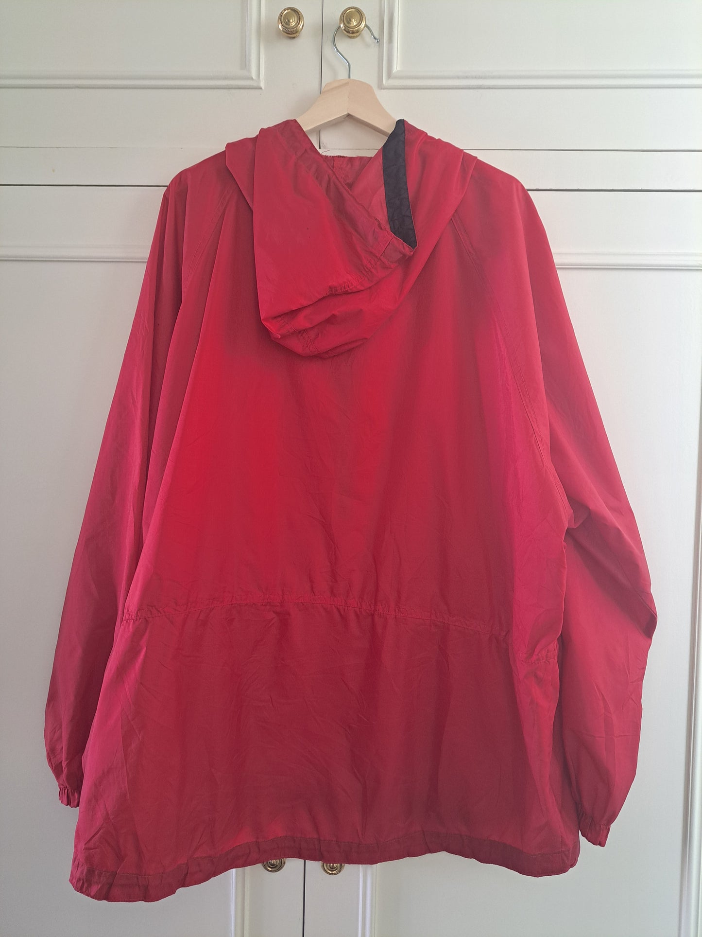 Woodland XL Red Festival Rain Jacket Lightweight Outdoor Windbreaker Packaway Un
