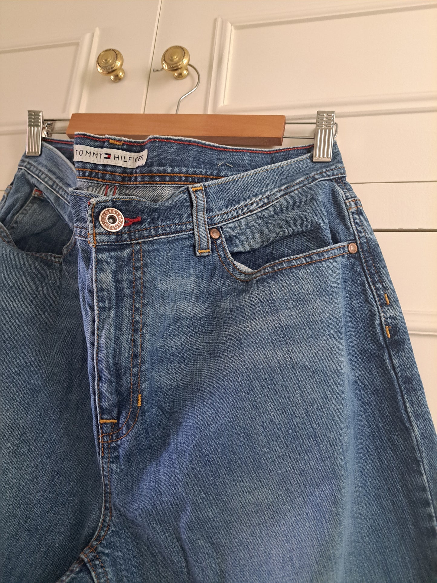 Tommy Hilfiger Women’s Blue Denim Jeans Small Straight Leg Classic Fit