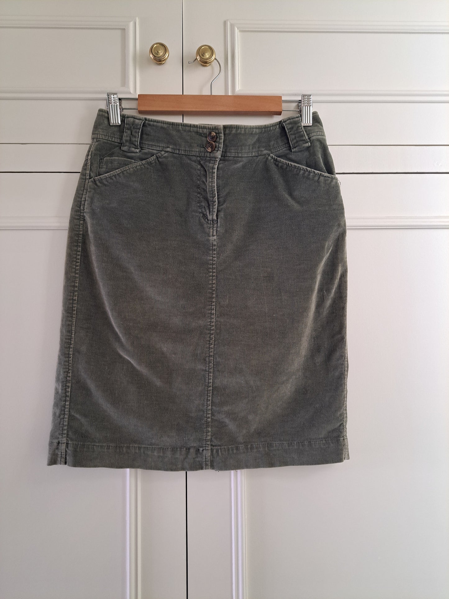 Jaeger Olive Green Corduroy Skirt Size 12 Knee Length Cotton Blend