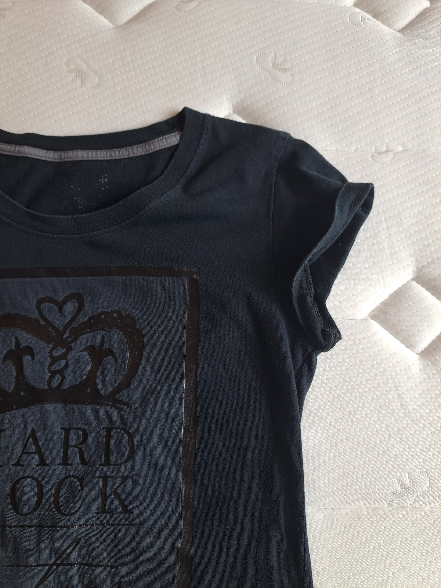 Hard Rock Couture Black Graphic T Shirt Slim Fit Women’s Size S/M