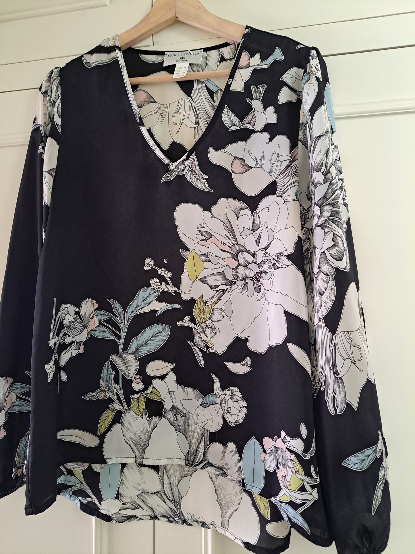Rick Cardona Floral Blouse Size 12 Navy Long Sleeve V-Neck Statement Top