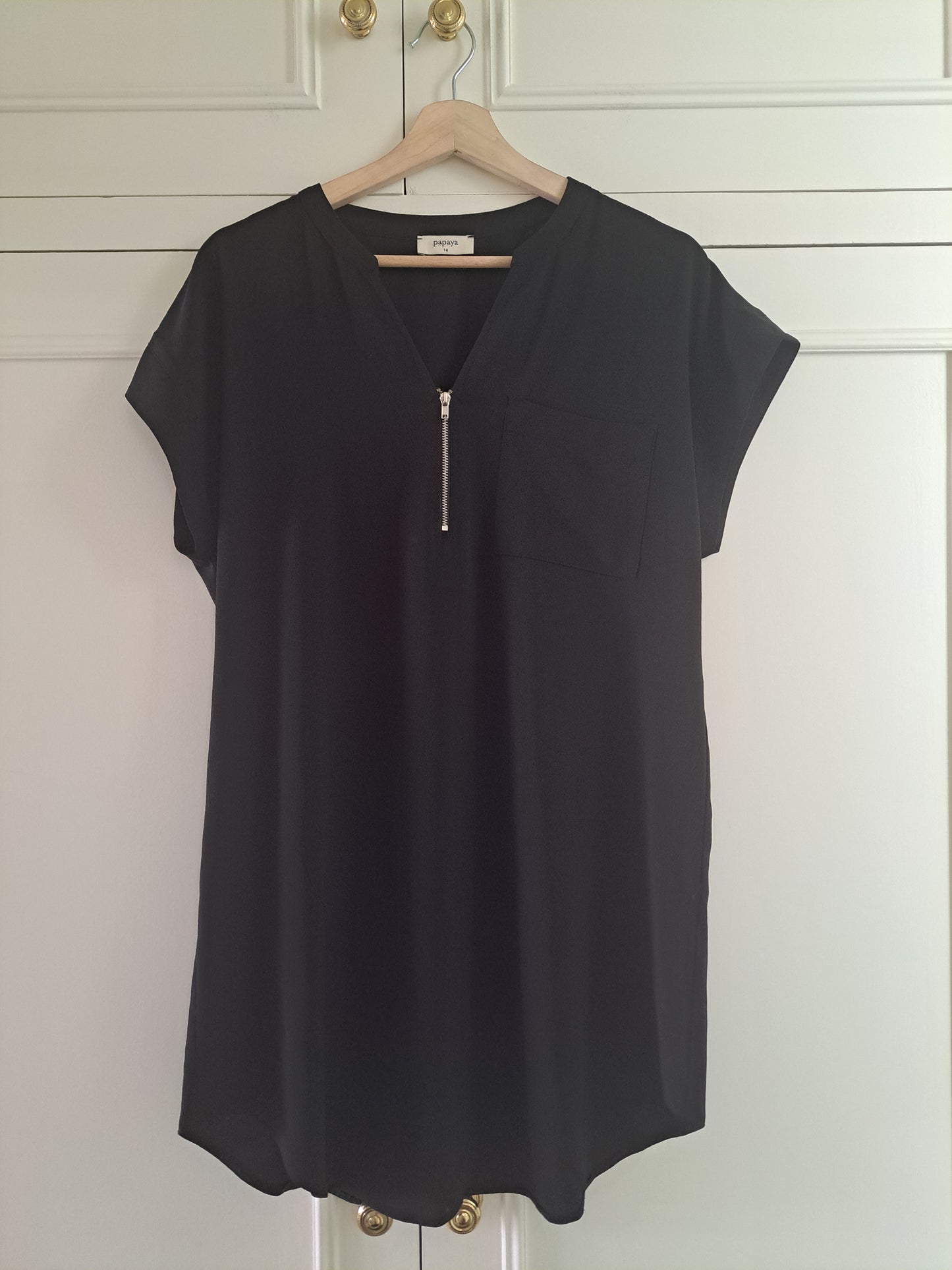 Papaya Black Zip Neck Tunic Top Size 14 Minimalist Short Sleeve Blouse