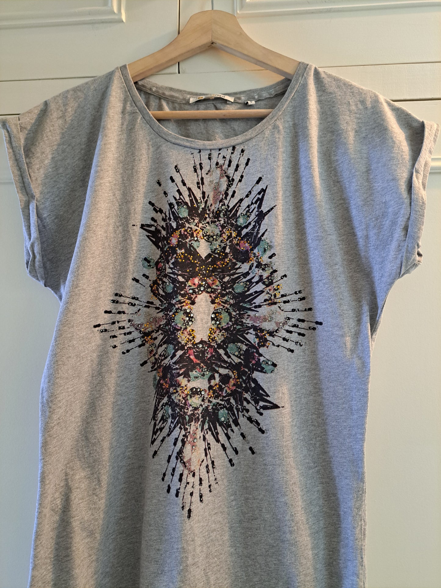 Rich & Royal Grey Graphic T-Shirt Size M Embellished Cotton Tee
