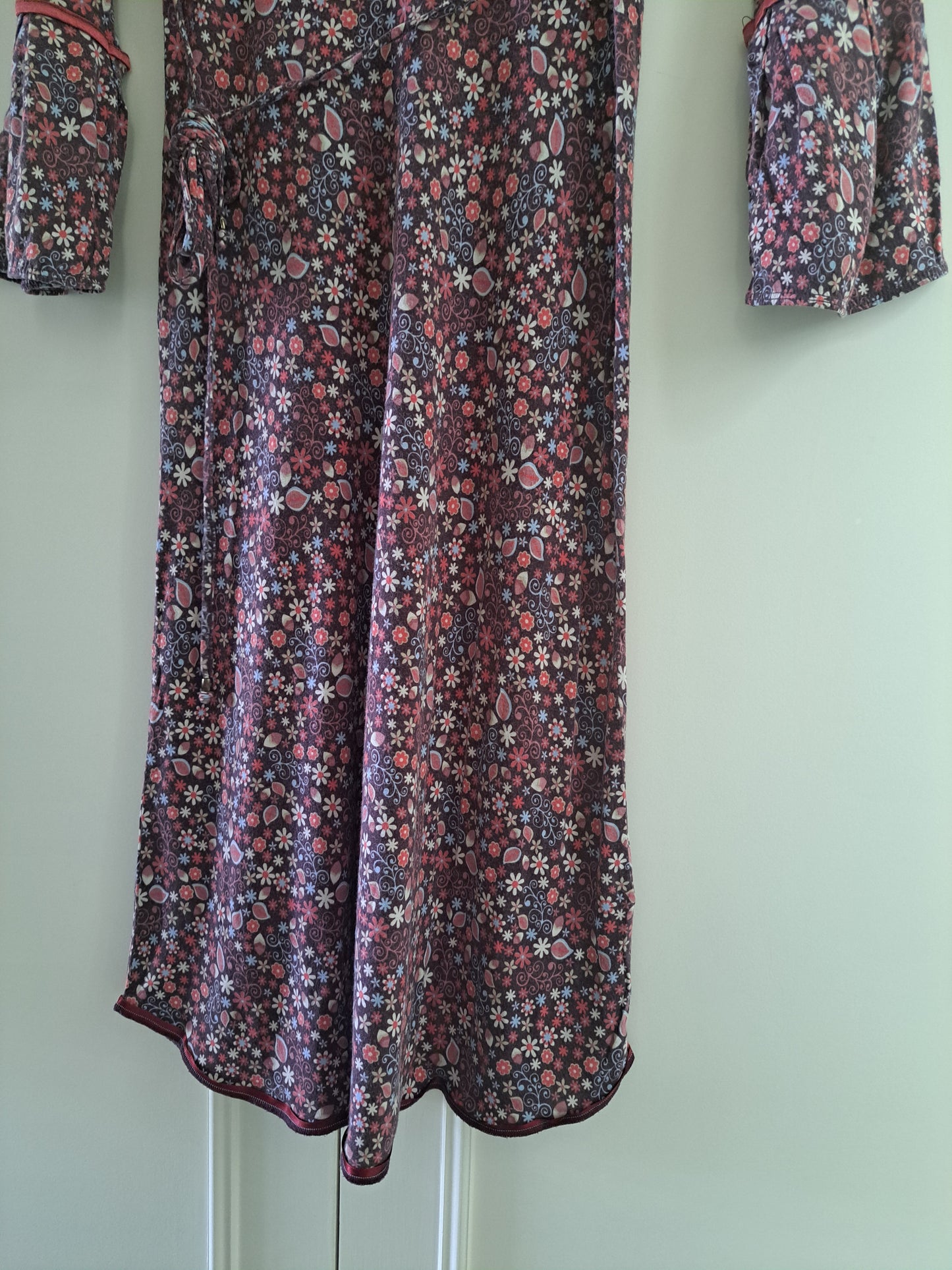 O!M by Oltre Floral Wrap Dress Size 40 Pink Long Sleeve Midi Dress
