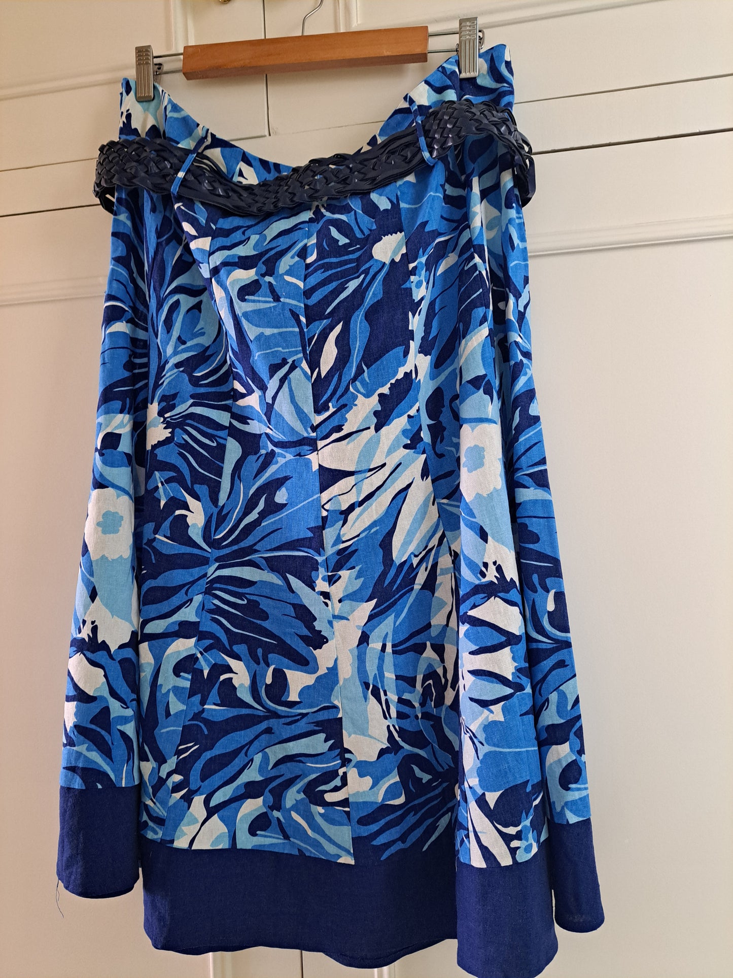 Soon Blue Floral Midi Skirt Size 16 Tropical Print Pull-On Skirt