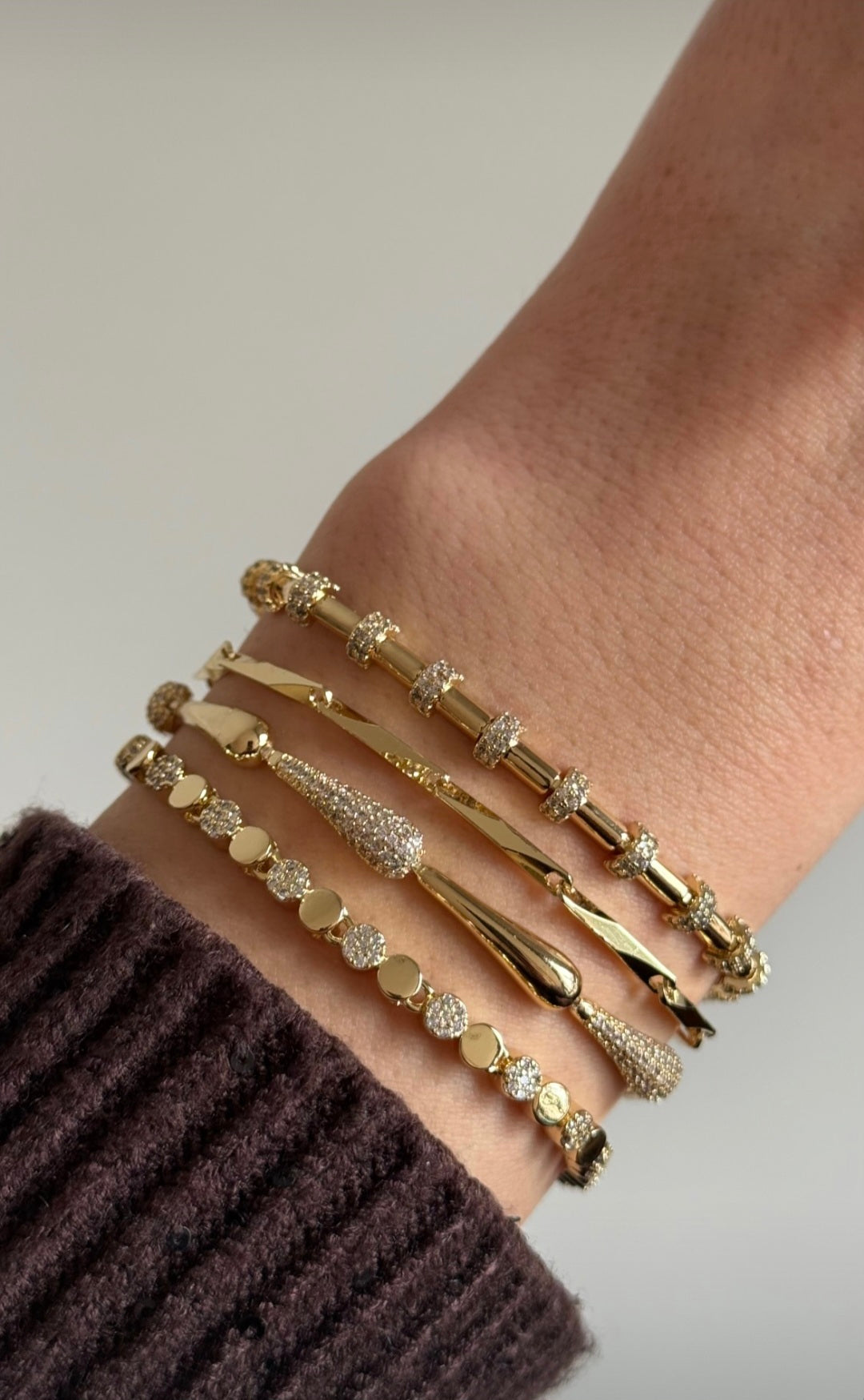 Luxe Glow Adjustable Gold Bracelet